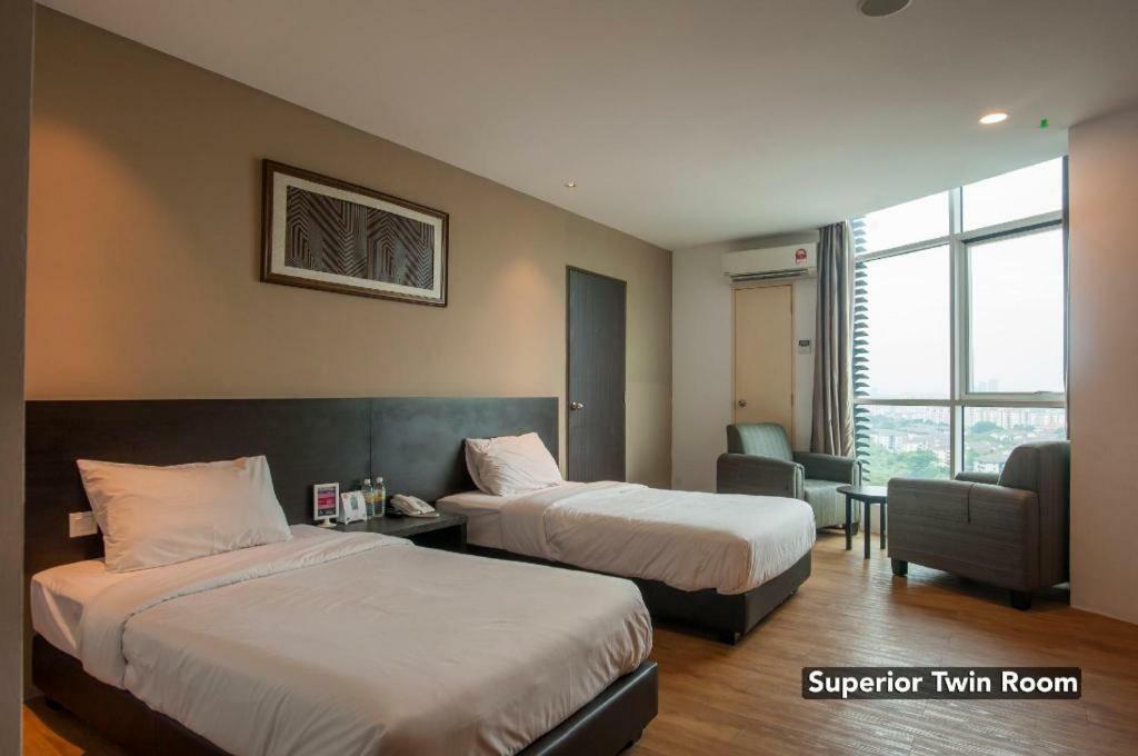 Hotel Cube Signature Куала-Лумпур Экстерьер фото